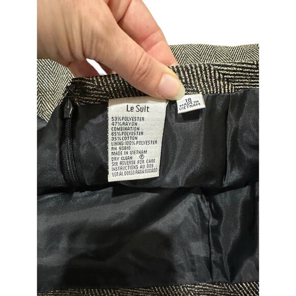 Le Suit Women's 18 Suit 2 Pc Skirt Overcoat Topper Jacket Herringbone Tan Black - Picture 11 of 11